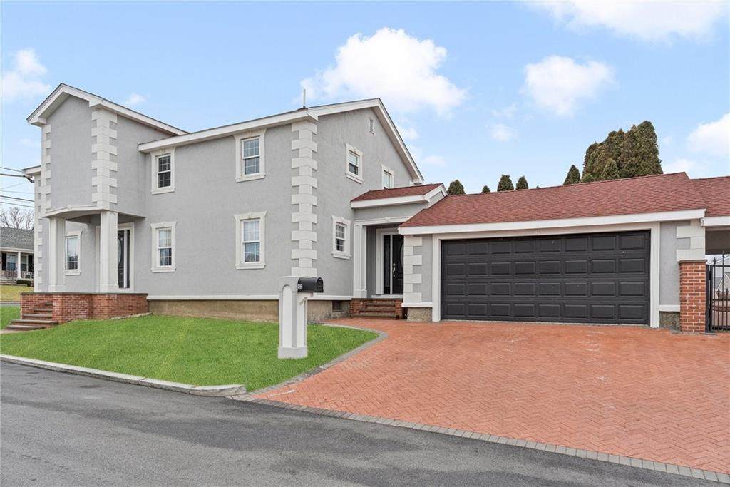 45 Hazelwood Avenue - Photo 1