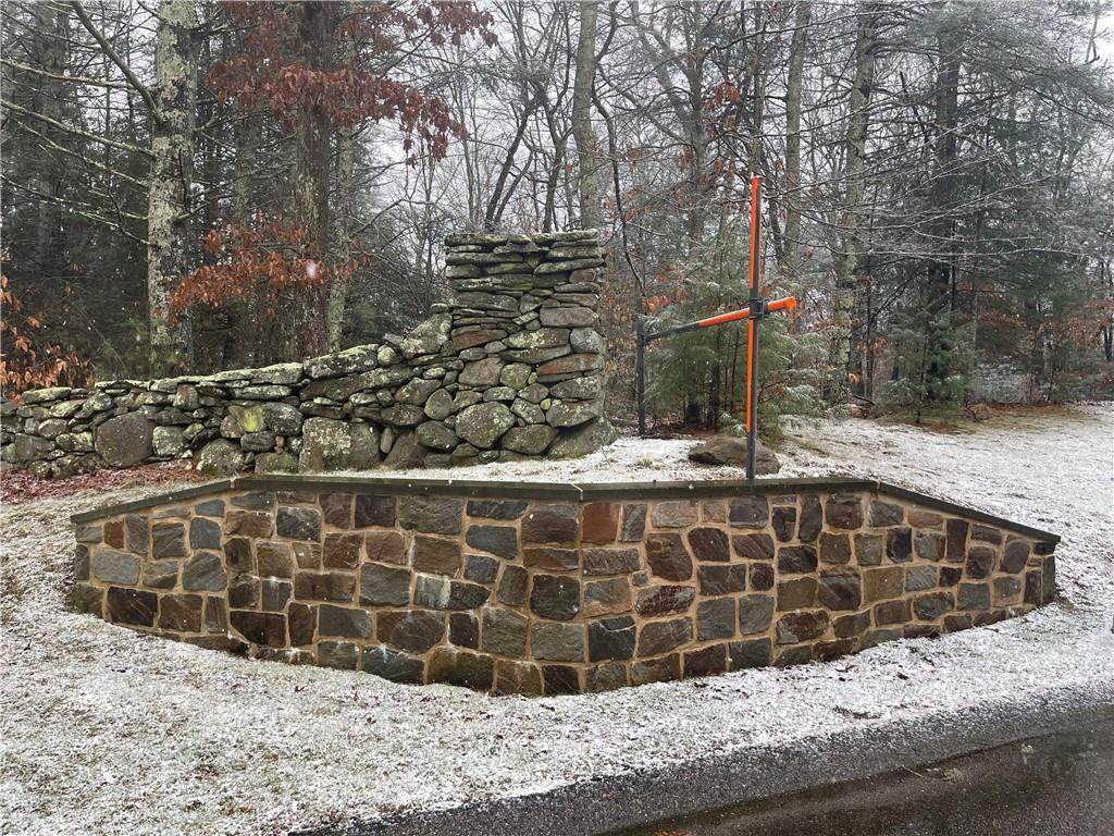 1 Red Maple Drive - Photo 1