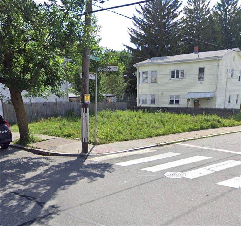 241 Pocasset Avenue - Photo 1