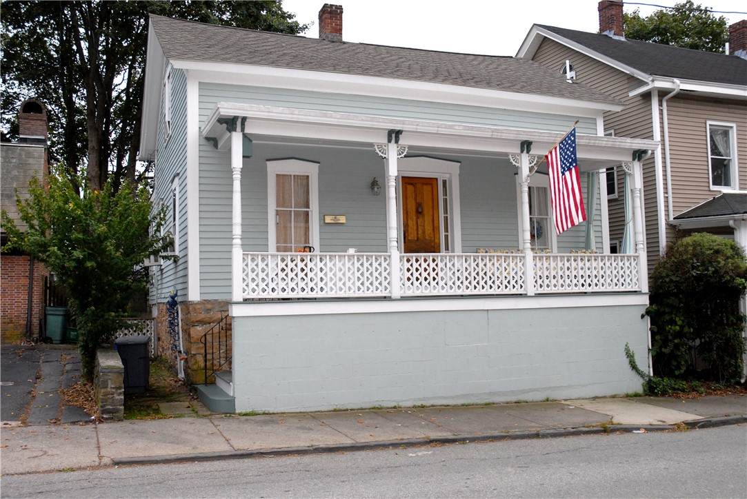 15 Young Street - Photo 1