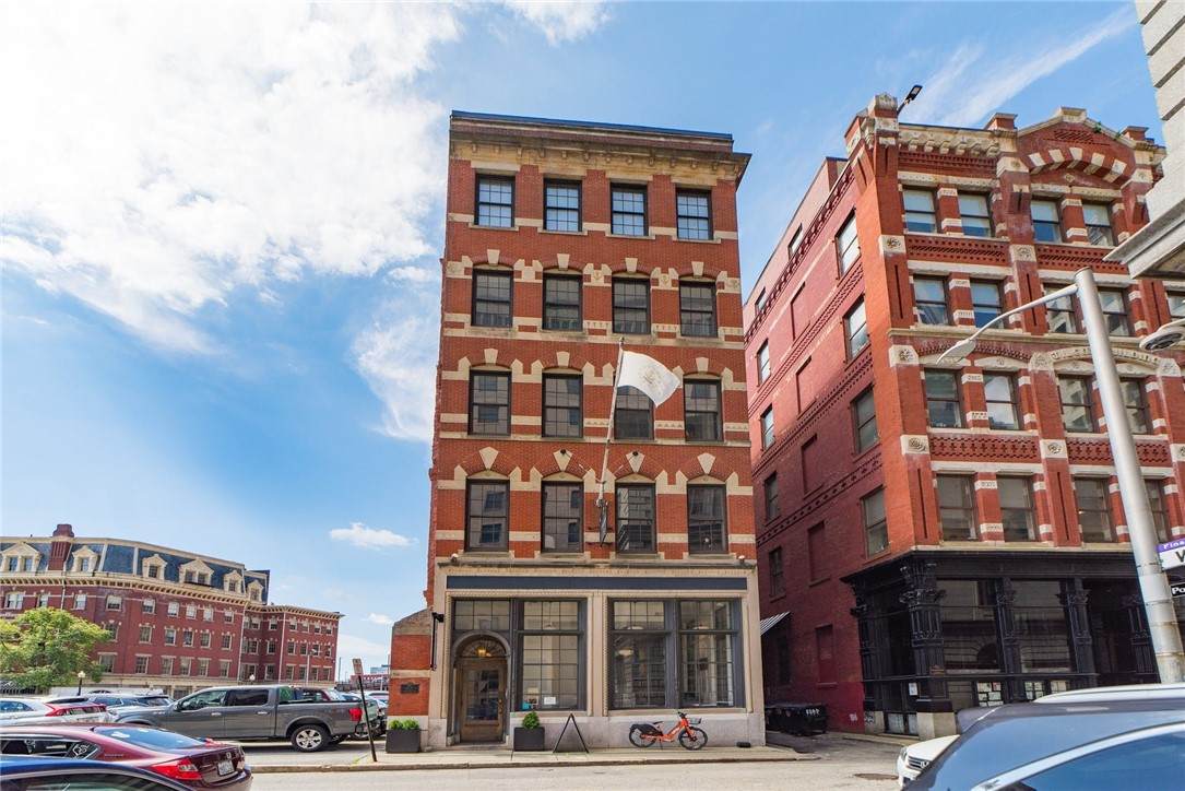 32 Custom House Street - Photo 1