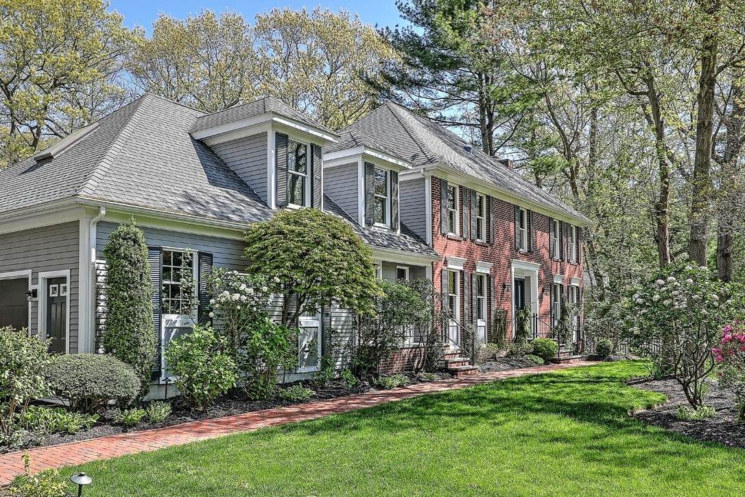 10 Boxwood Court - Photo 1
