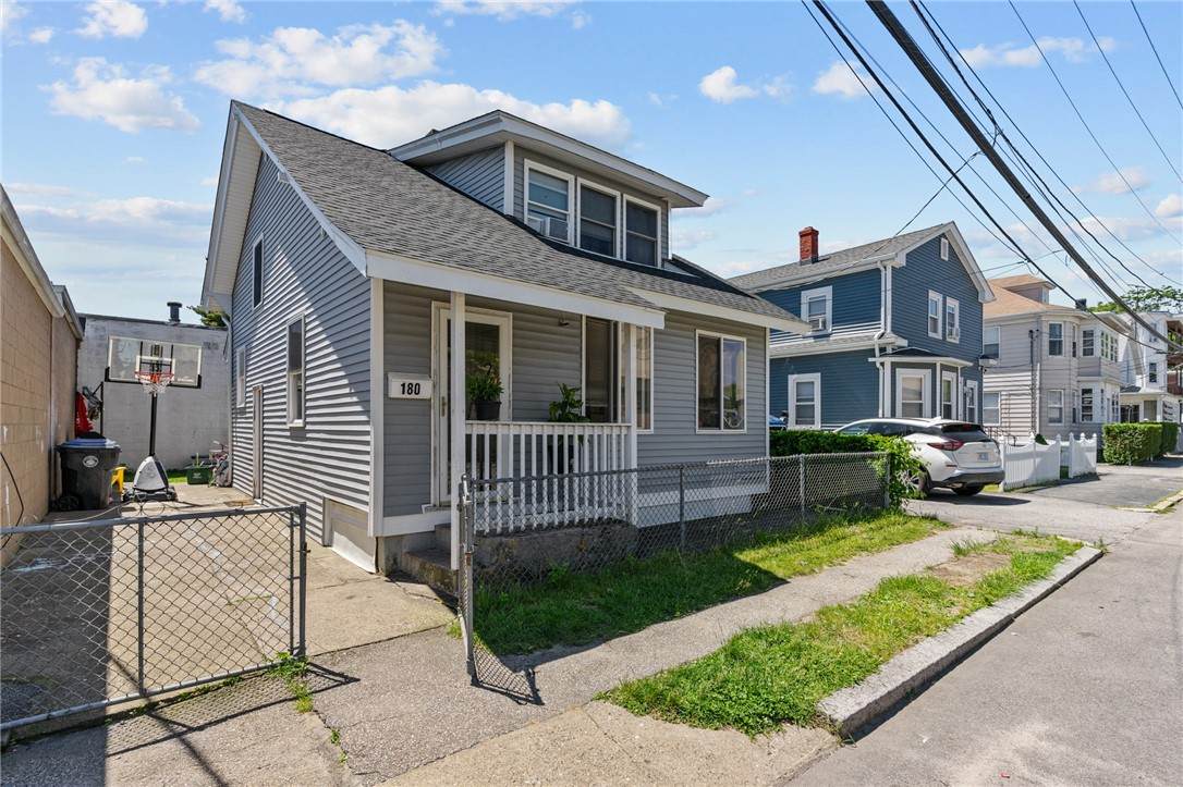 180 Vincent Avenue - Photo 1