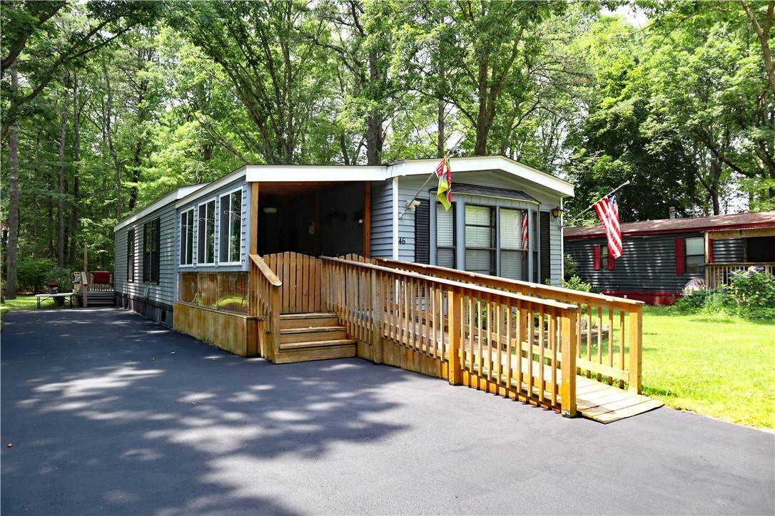 46 Leisure Way - Photo 1