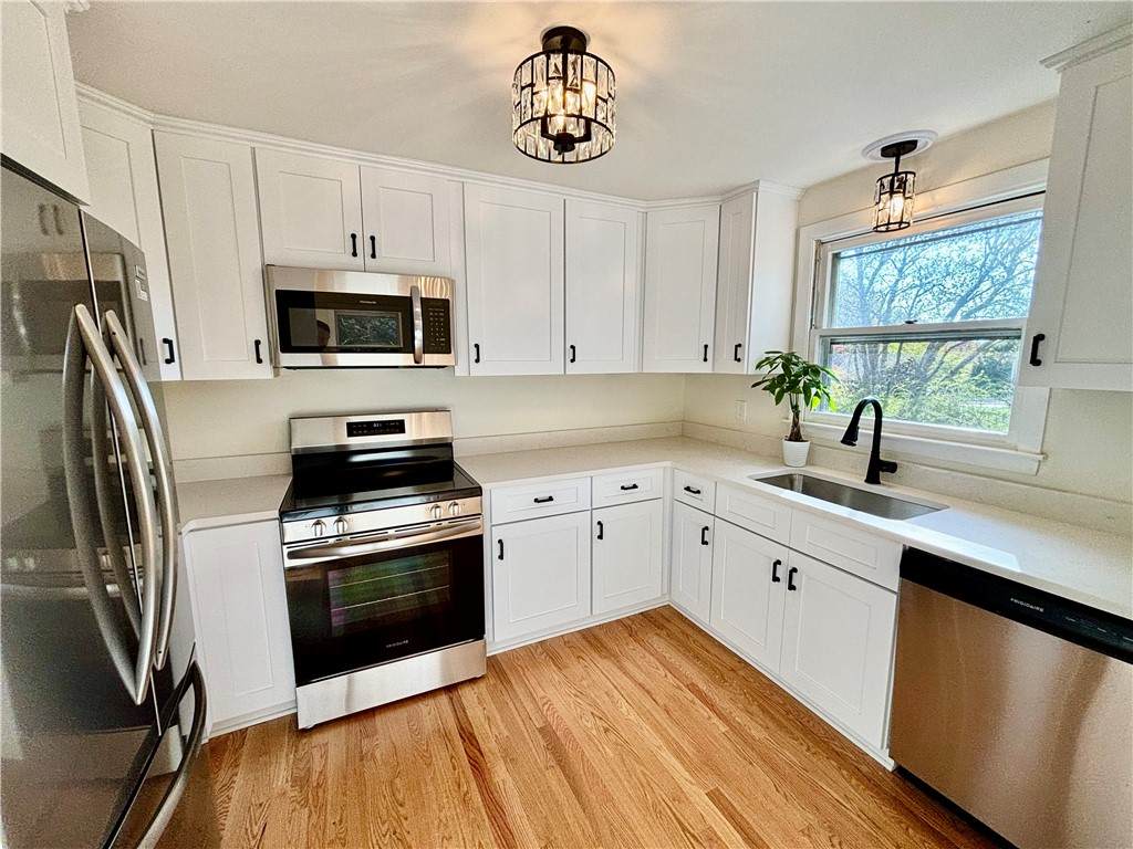 180 Greenwood Drive - Photo 1