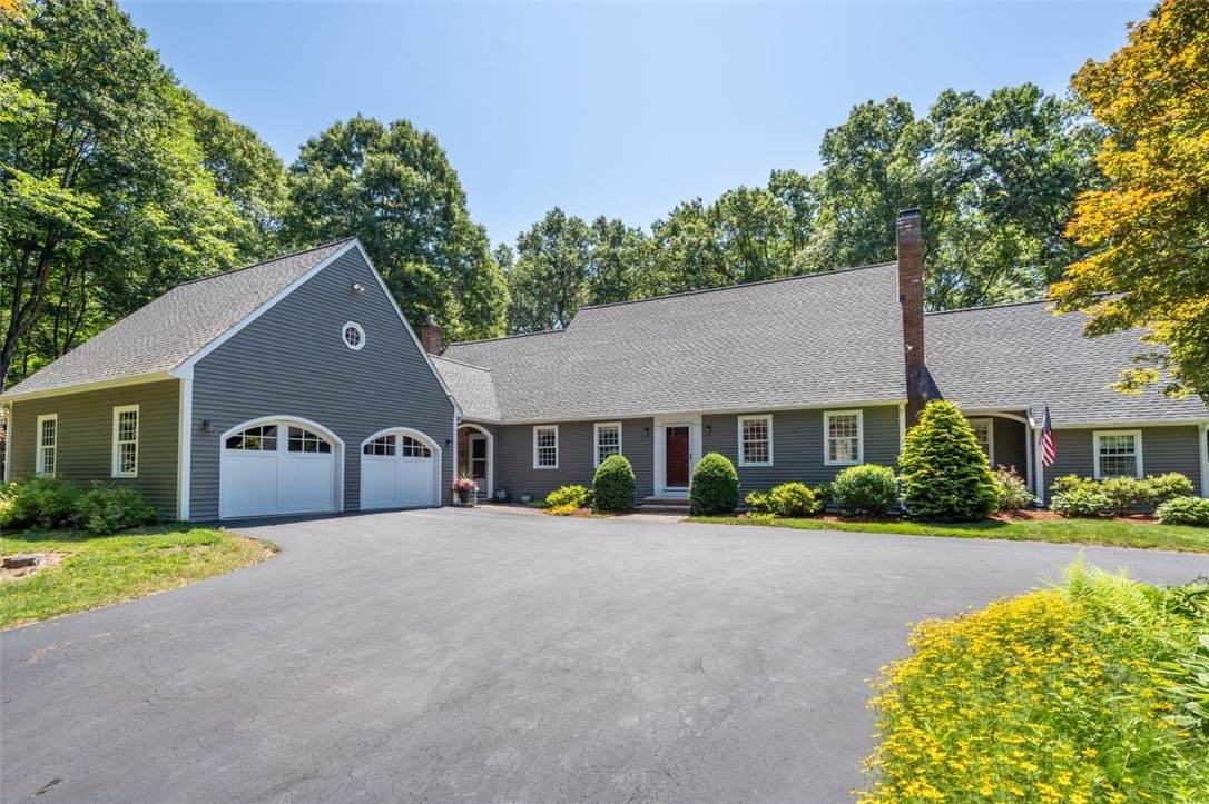 23 Lincoln Drive - Photo 1