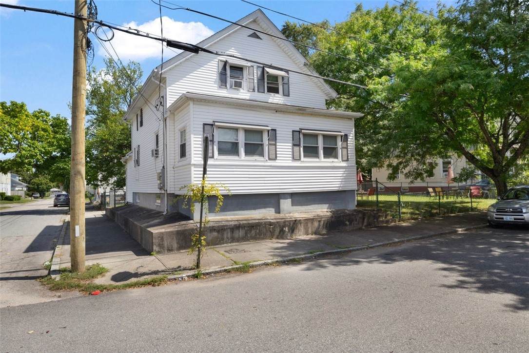 83 Princess Avenue - Photo 1