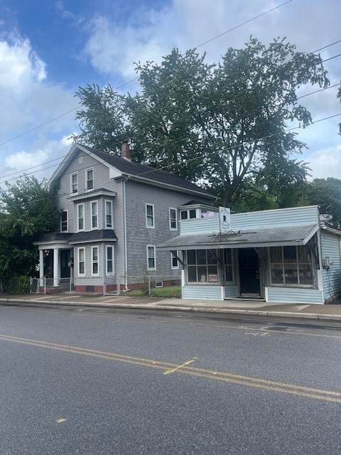 124 Providence Street - Photo 1