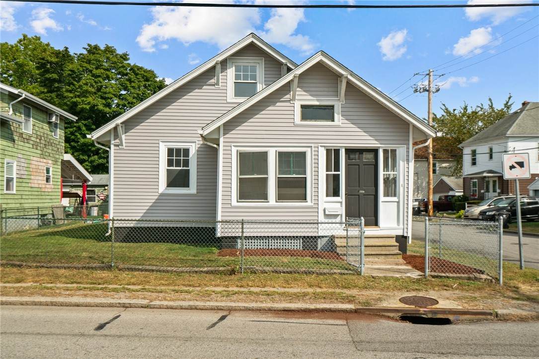 669 York Avenue - Photo 1