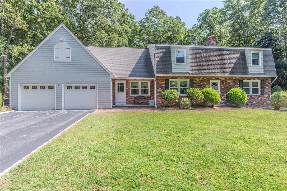 2 Red Chimney Drive - Photo 1