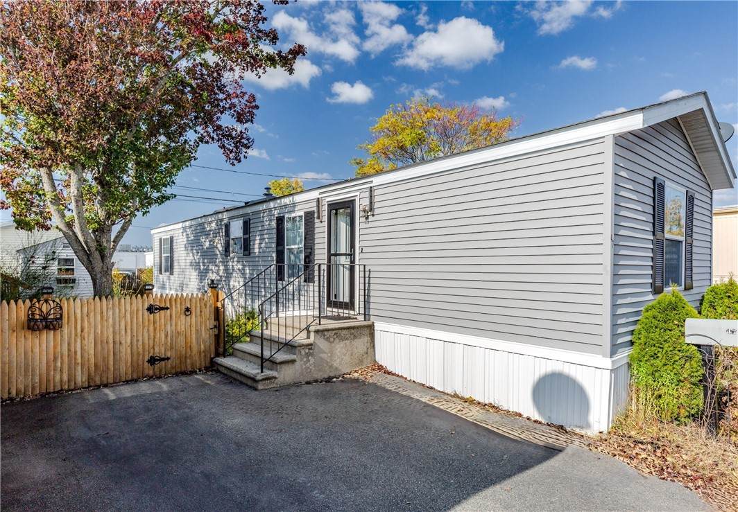 47 East Drive - Photo 1