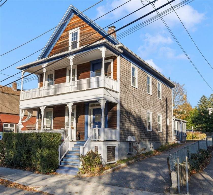 410 Thames Street - Photo 1