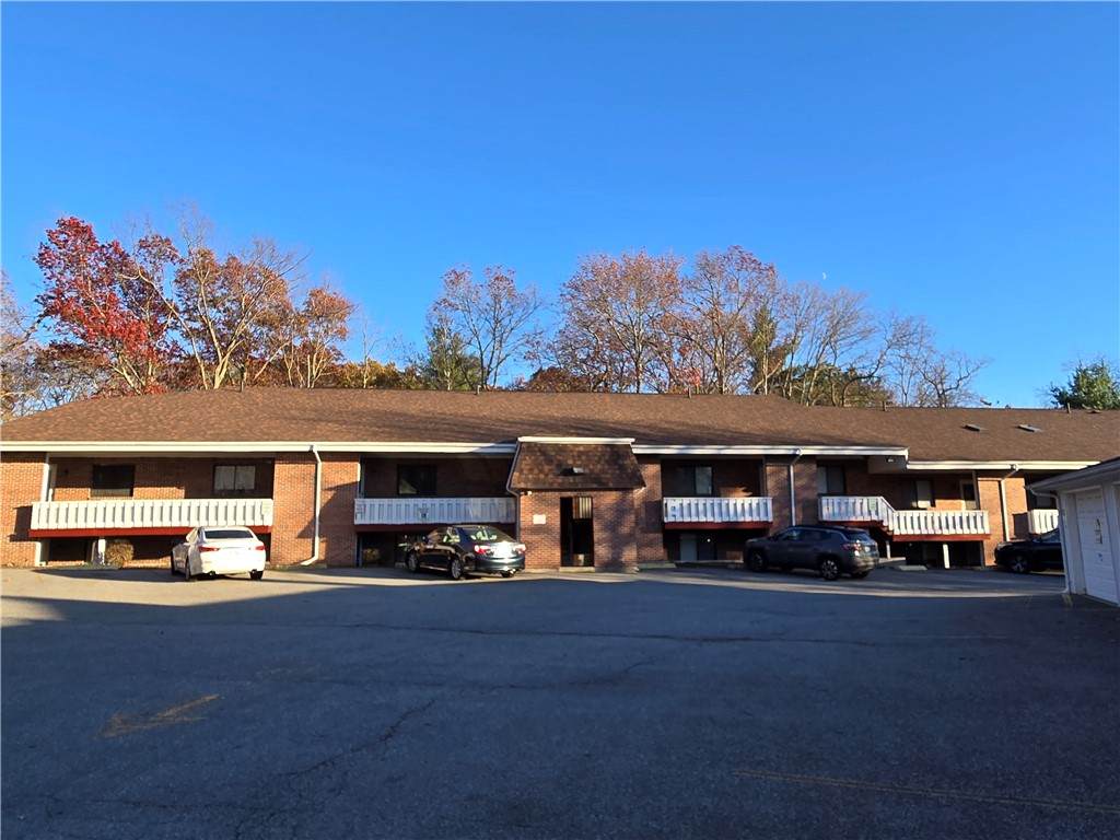 569 Smithfield Road - Photo 1