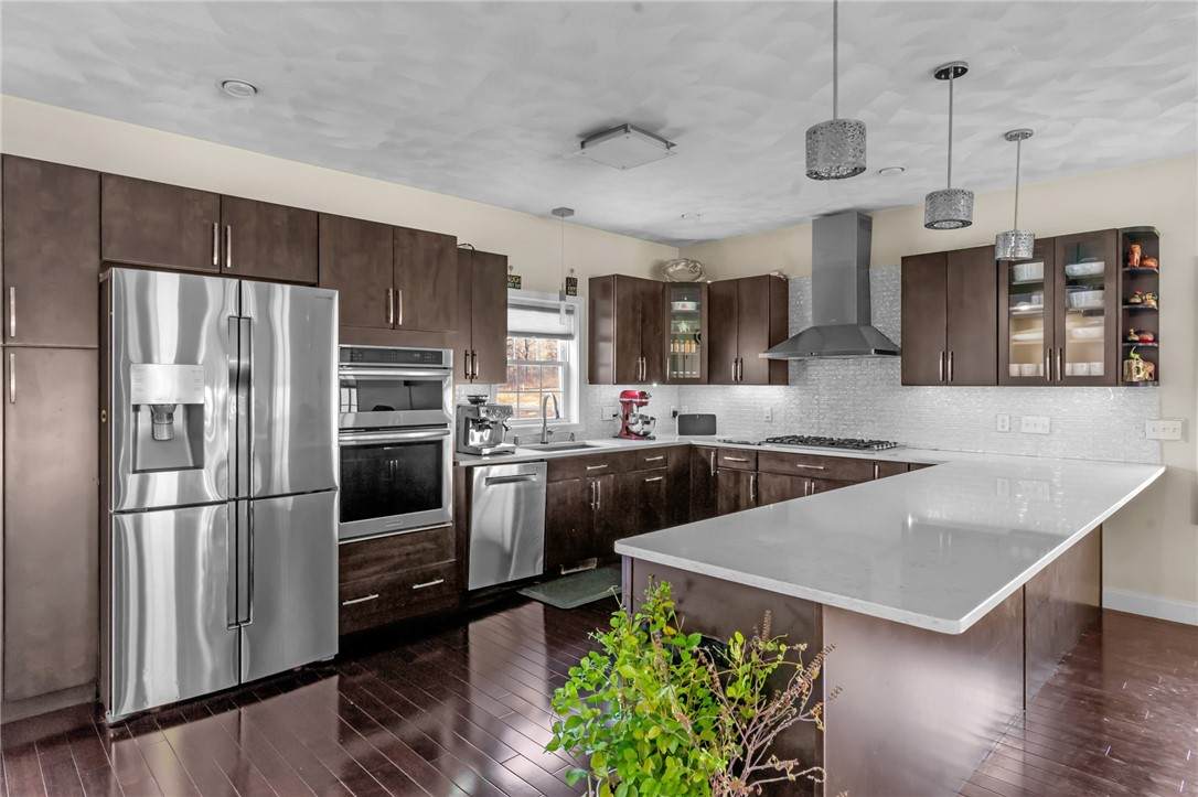 8 Paliotta Parkway - Photo 1