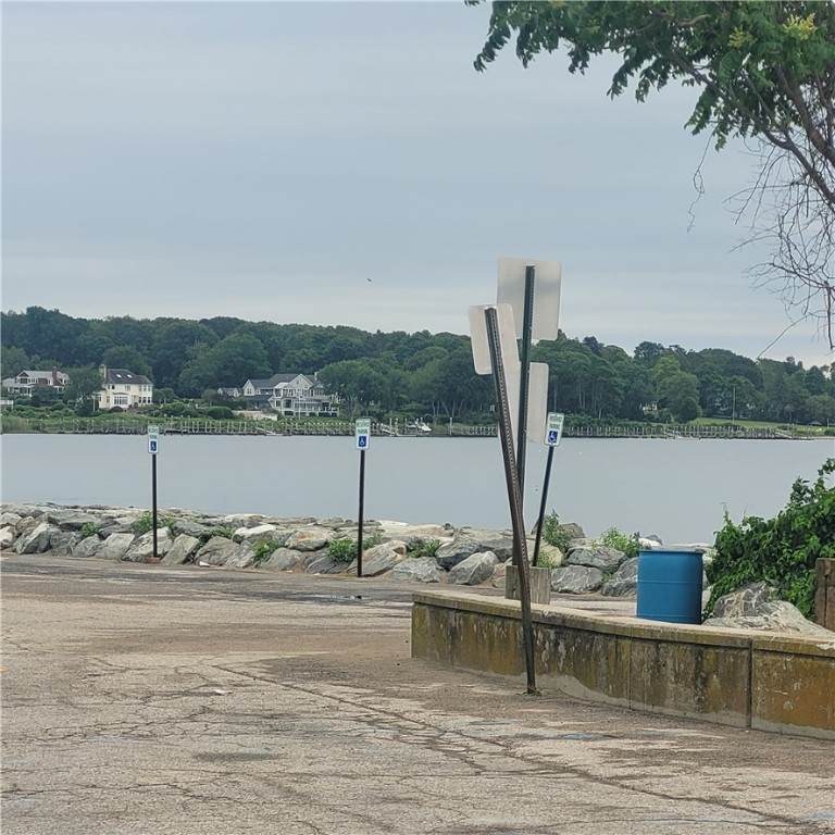 https://bt-photos.global.ssl.fastly.net/rhodeisland/orig_boomver_1_1379006-2.jpg