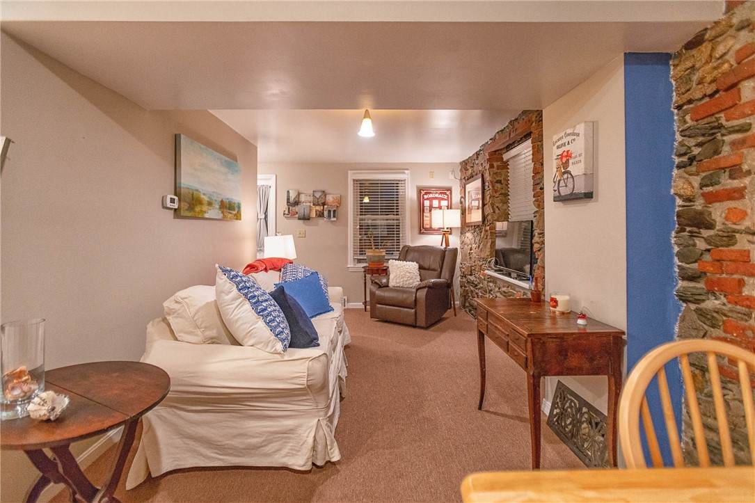 18 Perry Street - Photo 1