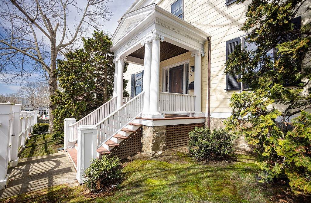 https://bt-photos.global.ssl.fastly.net/rhodeisland/orig_boomver_1_1382871-2.jpg
