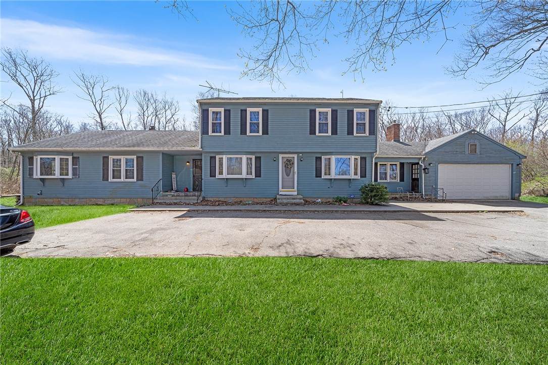 389 Douglas Pike - Photo 1