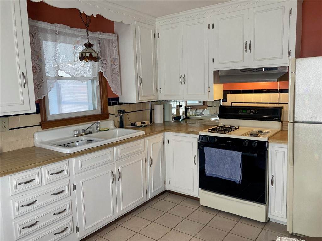 https://bt-photos.global.ssl.fastly.net/rhodeisland/orig_boomver_1_1383460-2.jpg
