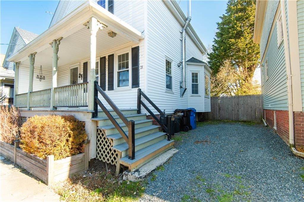 21 Congdon Avenue - Photo 1