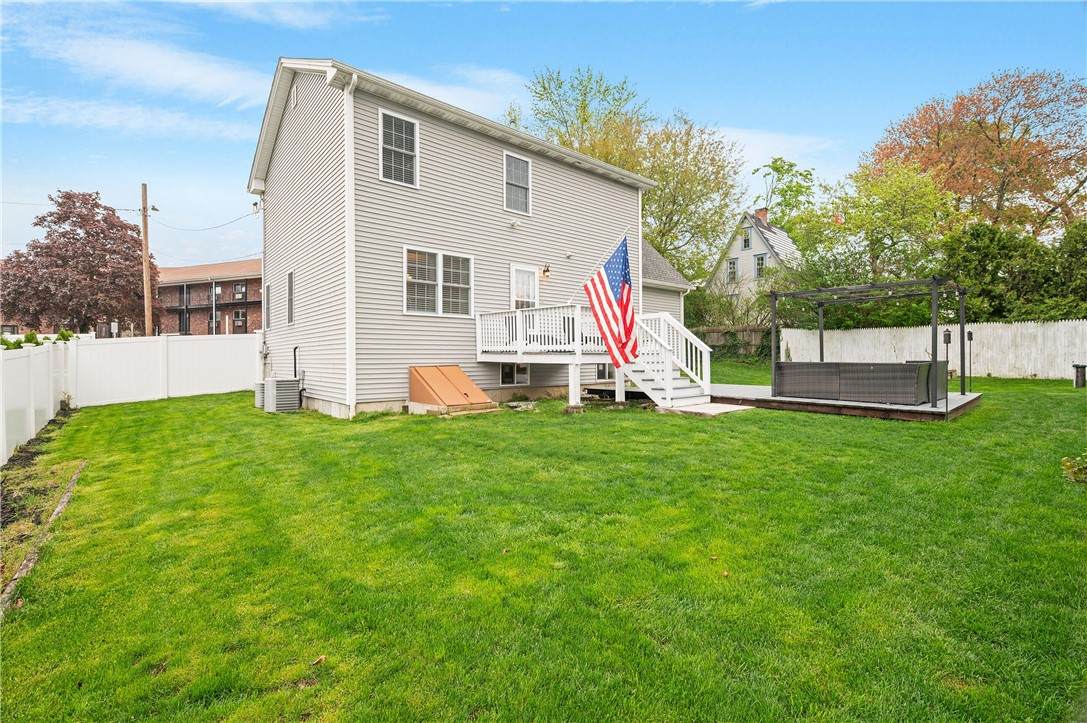 https://bt-photos.global.ssl.fastly.net/rhodeisland/orig_boomver_1_1384293-2.jpg