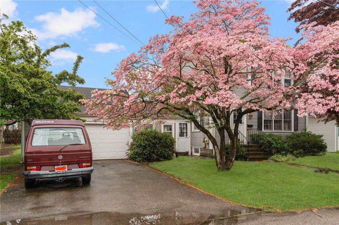 https://bt-photos.global.ssl.fastly.net/rhodeisland/orig_boomver_1_1384385-2.jpg
