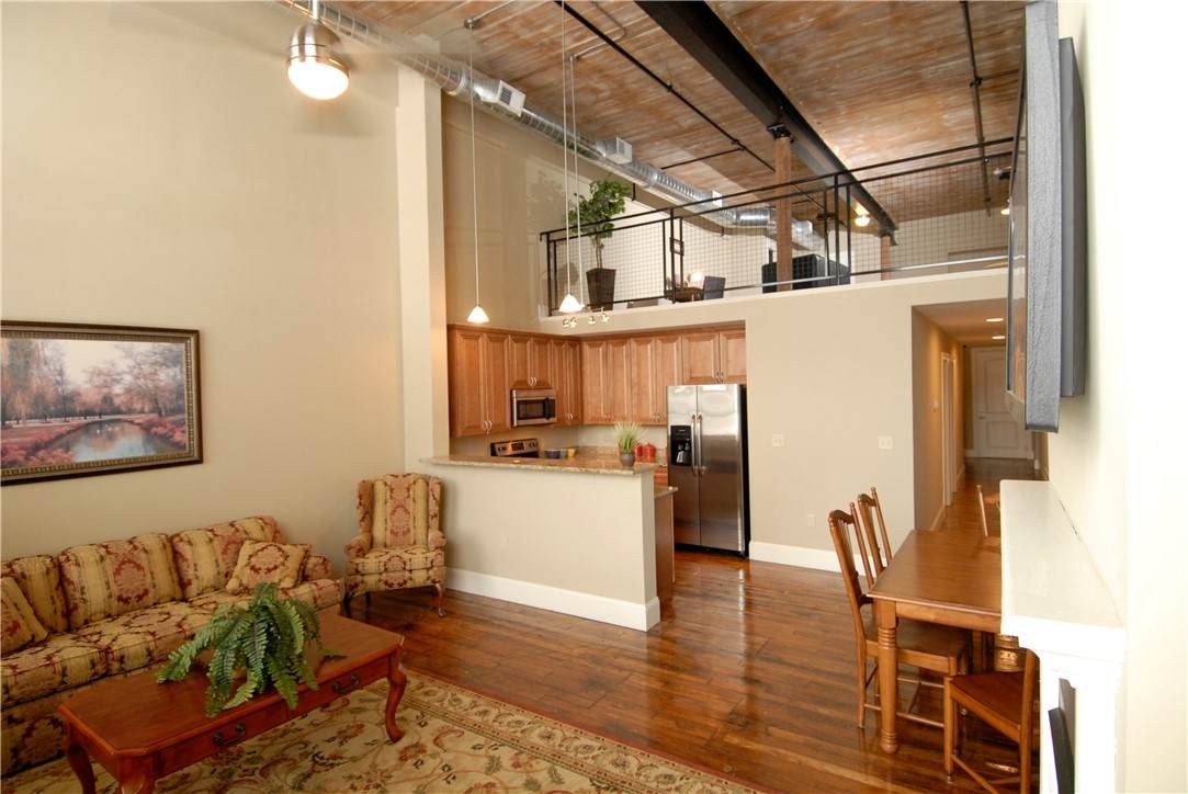 618 Main Street - Photo 1