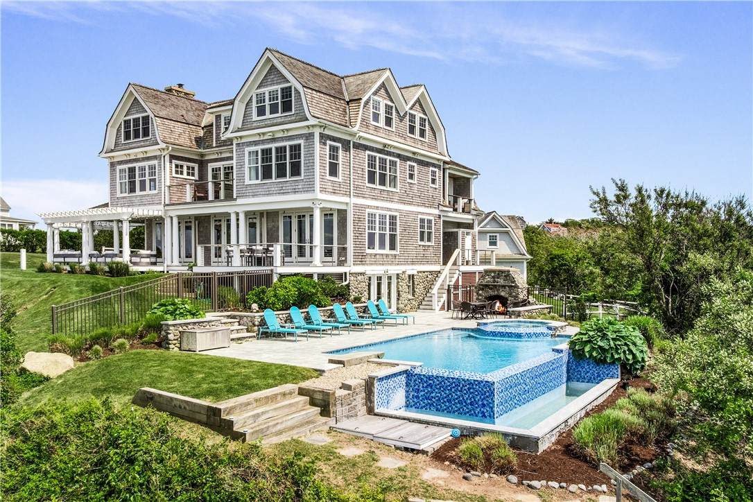 https://bt-photos.global.ssl.fastly.net/rhodeisland/orig_boomver_1_1387550-2.jpg
