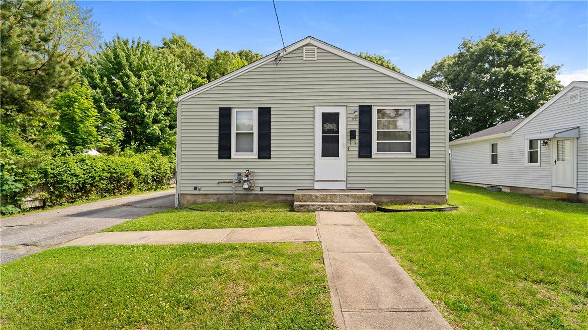 92 Falcon Avenue - Photo 1