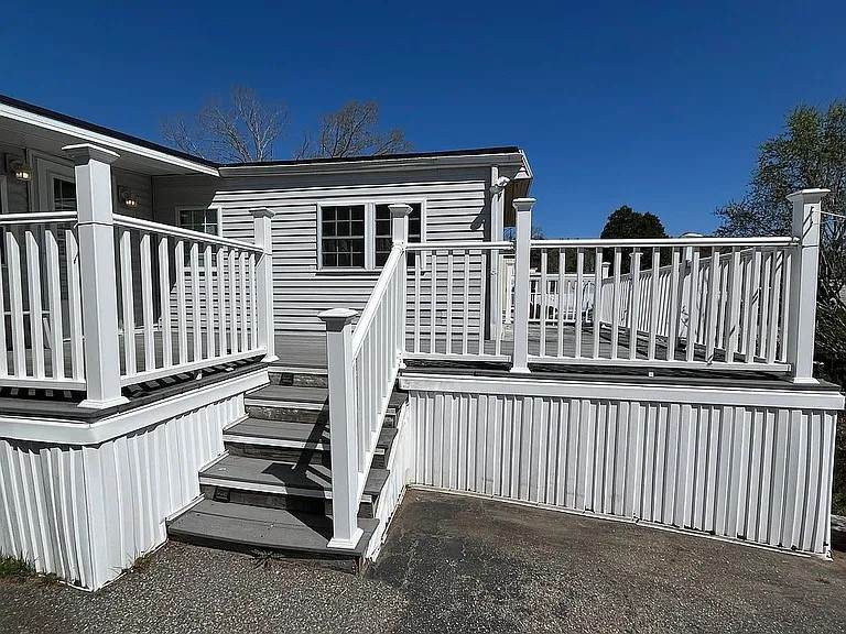 https://bt-photos.global.ssl.fastly.net/rhodeisland/orig_boomver_1_1388622-2.jpg