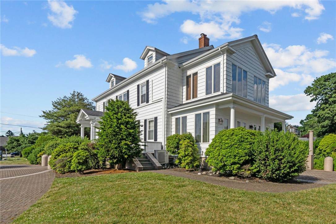 https://bt-photos.global.ssl.fastly.net/rhodeisland/orig_boomver_1_1388717-2.jpg