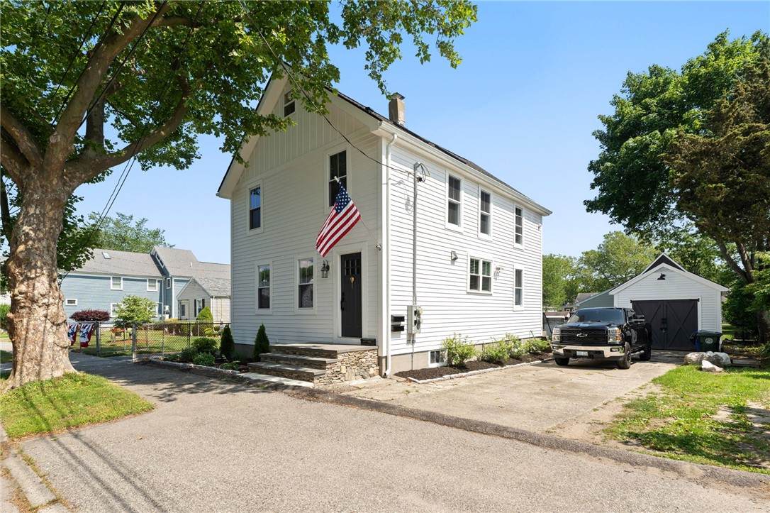 32 Richmond Street - Photo 1