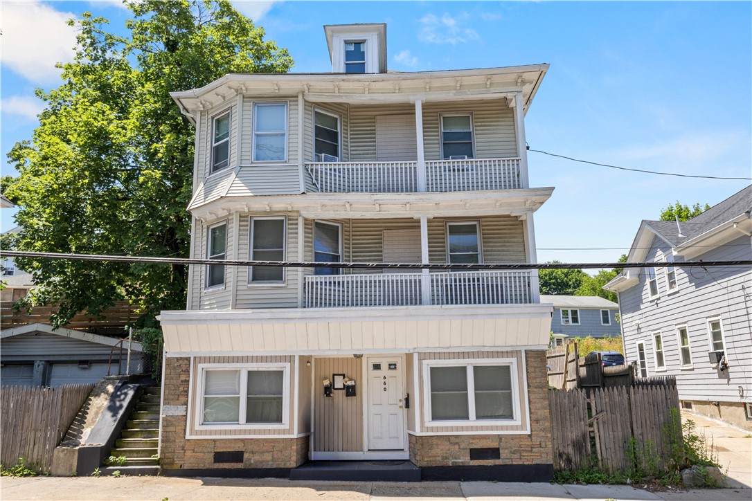 660 Douglas Avenue - Photo 1