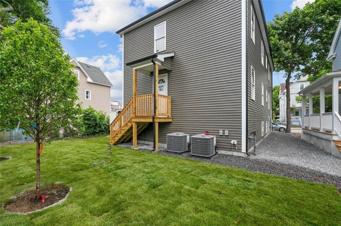 https://bt-photos.global.ssl.fastly.net/rhodeisland/orig_boomver_1_1389006-2.jpg