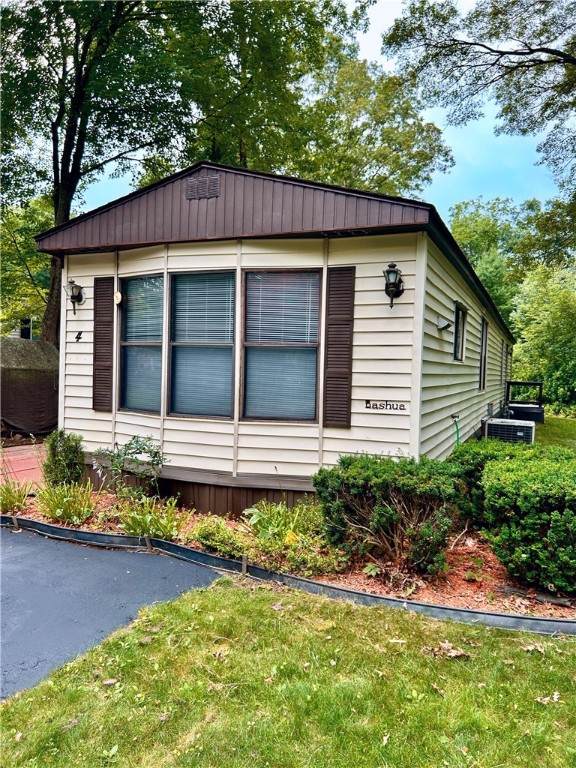 4 Freedom Way - Photo 1