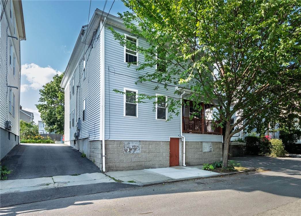 61 Penn Street - Photo 1