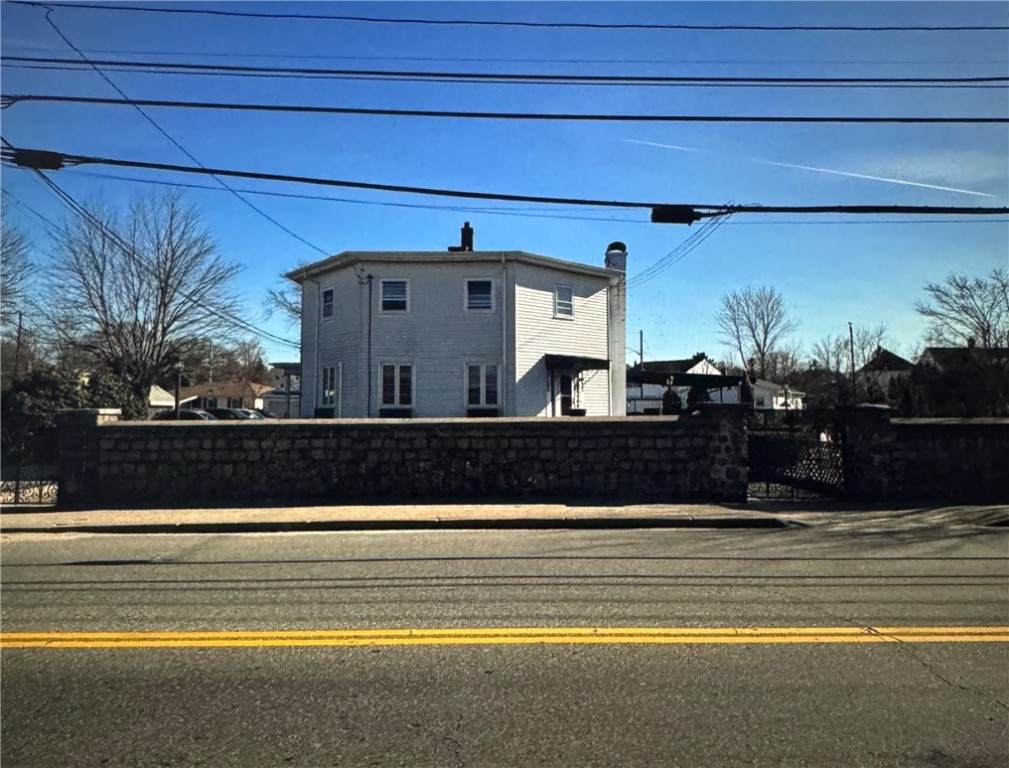 80 Phenix Avenue - Photo 1