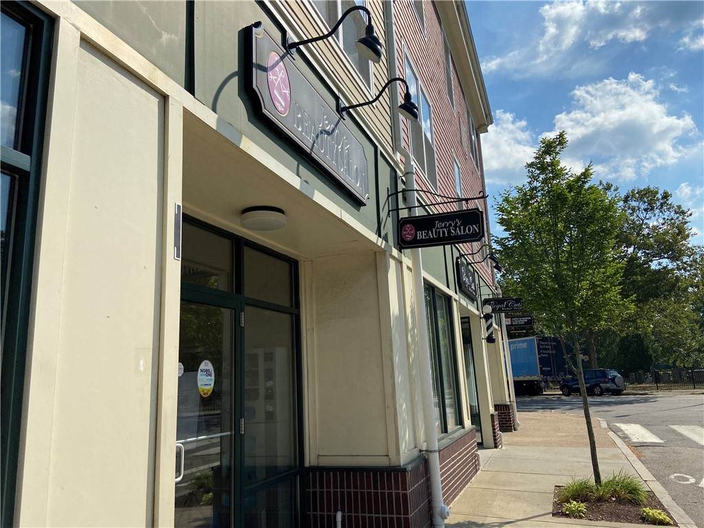 512 Pine Street - Photo 1