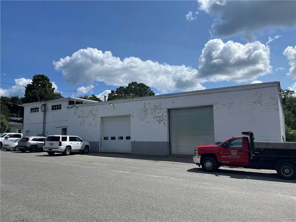 10 Lambert Avenue - Photo 1