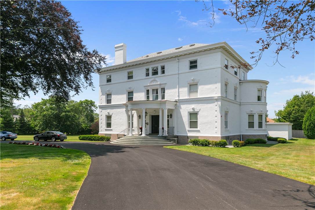 519 Bellevue Avenue - Photo 1