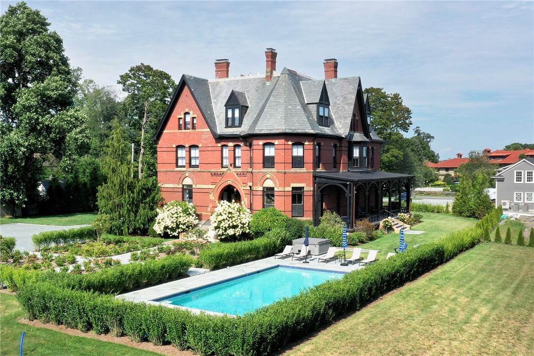 30 Red Cross Avenue - Photo 1