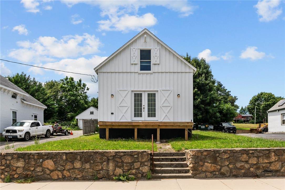 2958 East Main Road - Photo 1