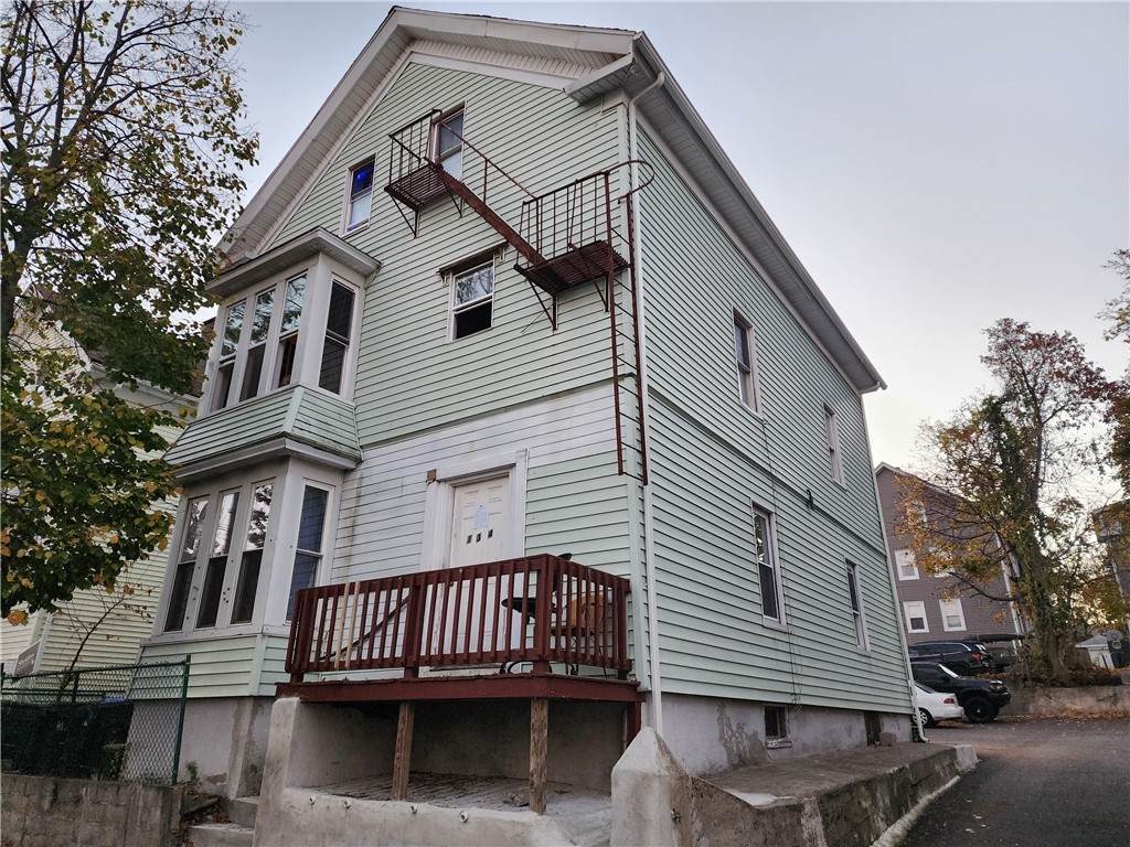 132 Putnam Street - Photo 1