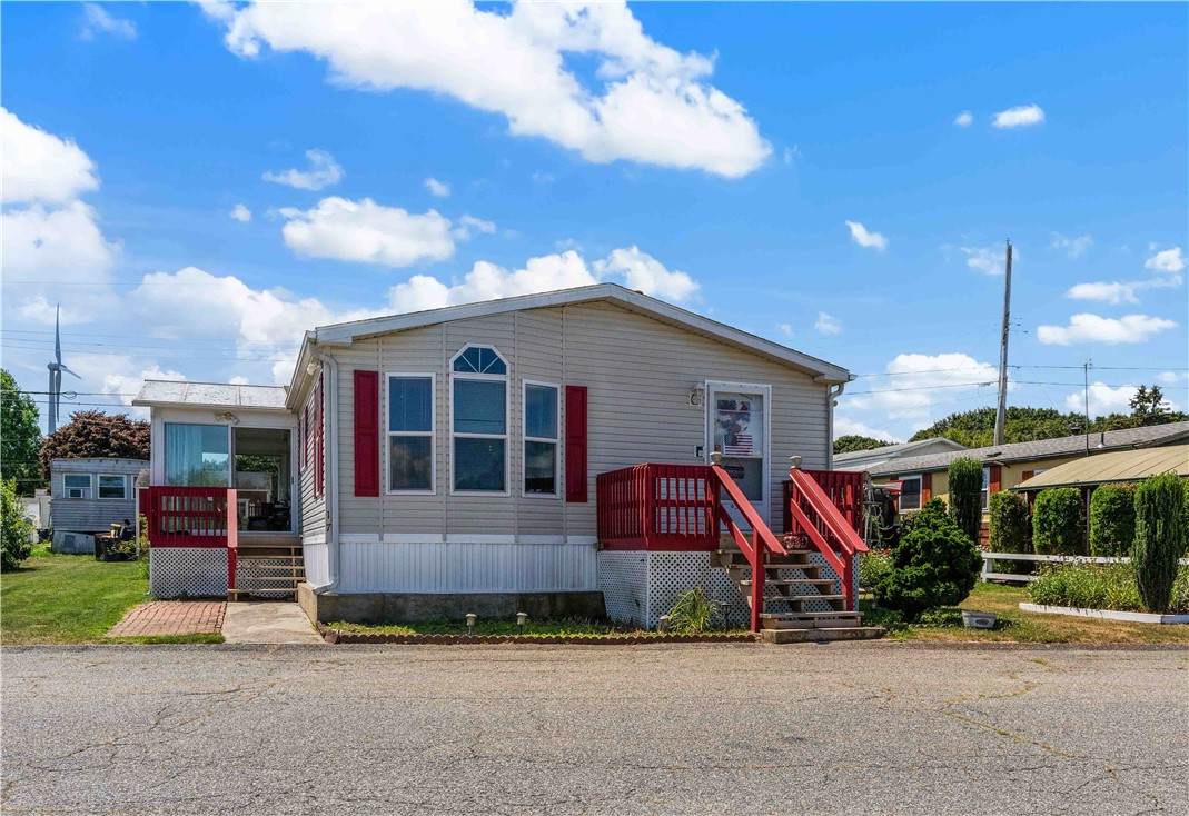 17 North Drive - Photo 1