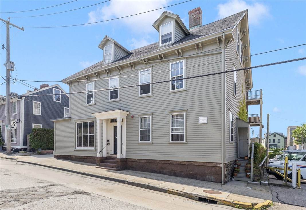 27 Franklin Street - Photo 1