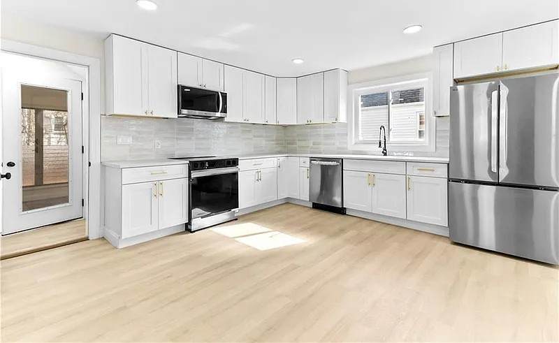 21 Joy Street - Photo 1