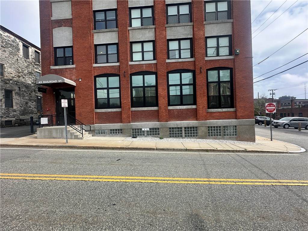 https://bt-photos.global.ssl.fastly.net/rhodeisland/orig_boomver_1_1392270-2.jpg