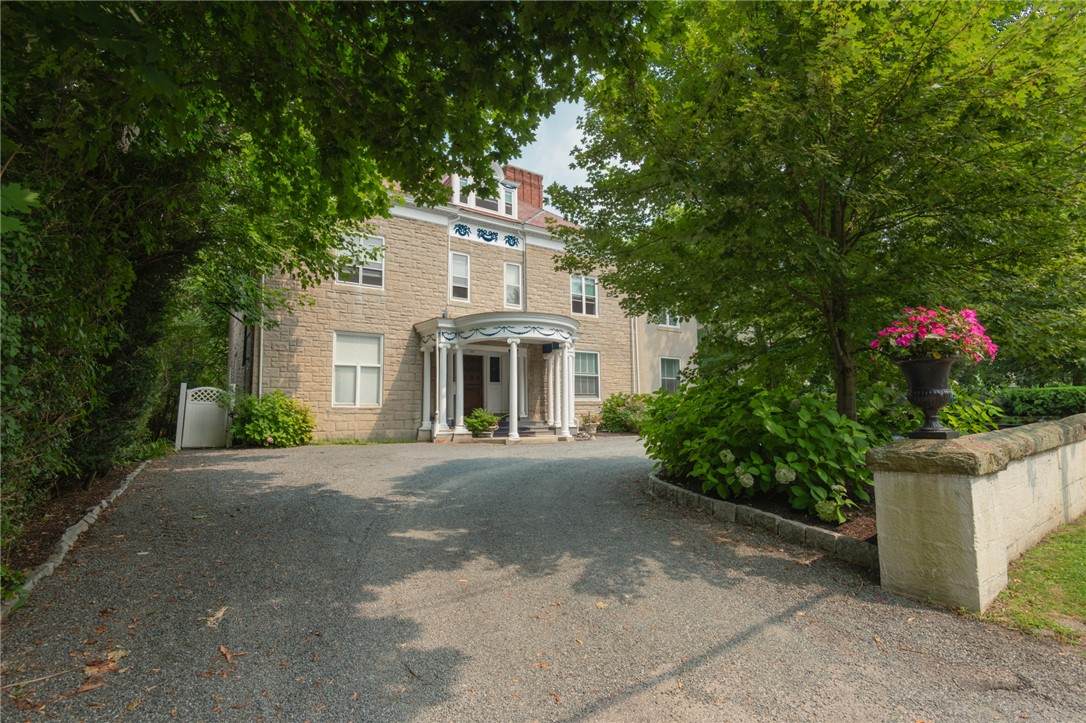 90 Rhode Island Avenue - Photo 1