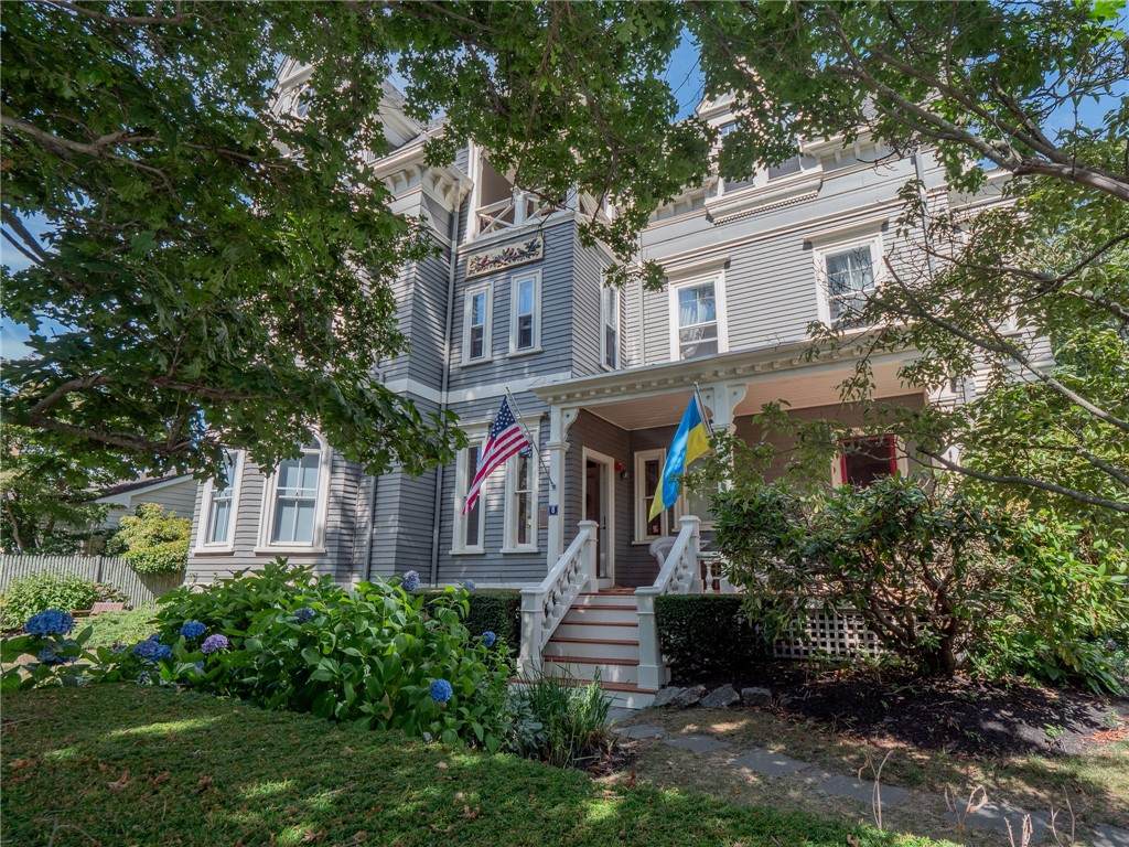 8 Cottage Street - Photo 1