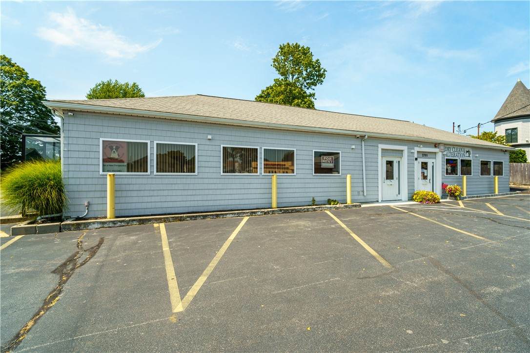 2761 Pawtucket Avenue - Photo 1